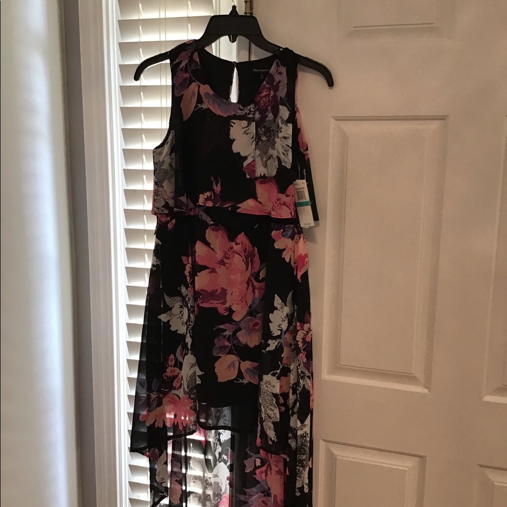 BRAND NEW GIRL DRESS Size 16
